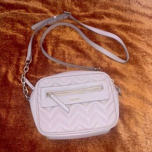 Small, baby pink Nine West shoulder bag. Only used a few times.